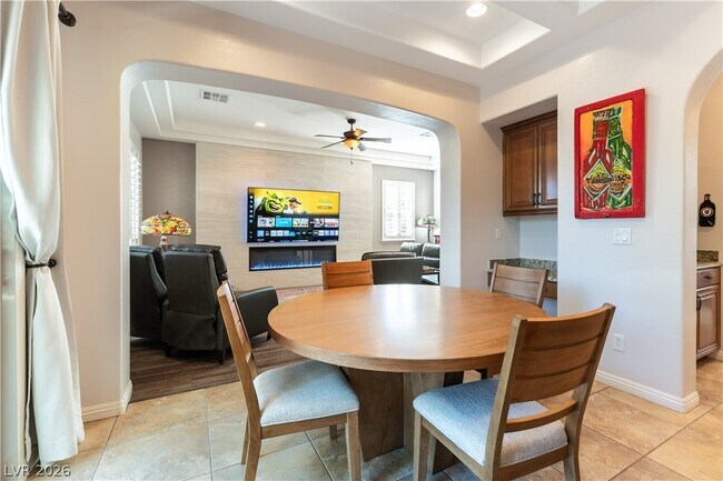 Building Photo - 1041 Baronet Dr