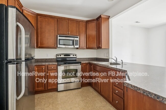 Building Photo - 504 Degas Ct