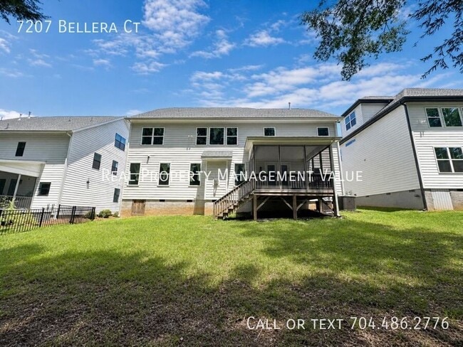 Building Photo - 7207 Bellera Ct