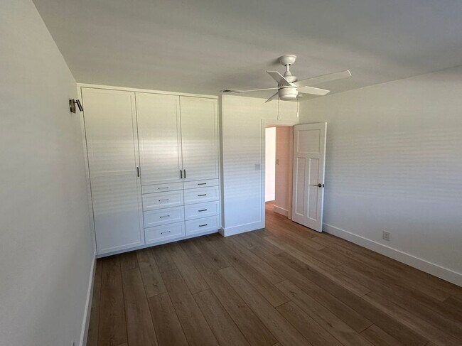 Building Photo - 1502 Clay St