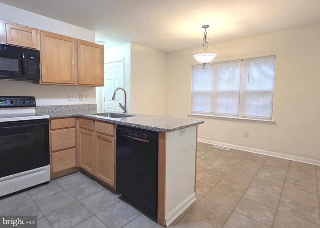 Building Photo - 62 Liberto Ln