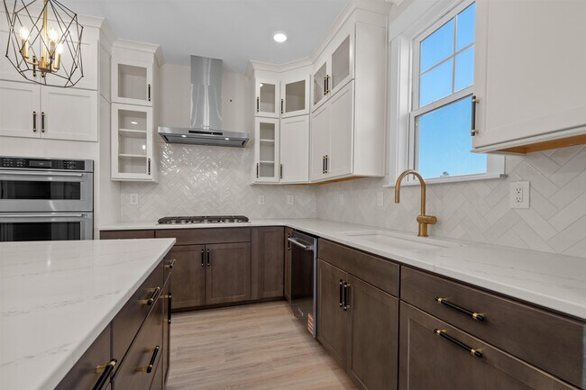 Building Photo - 8485 Duke Pl