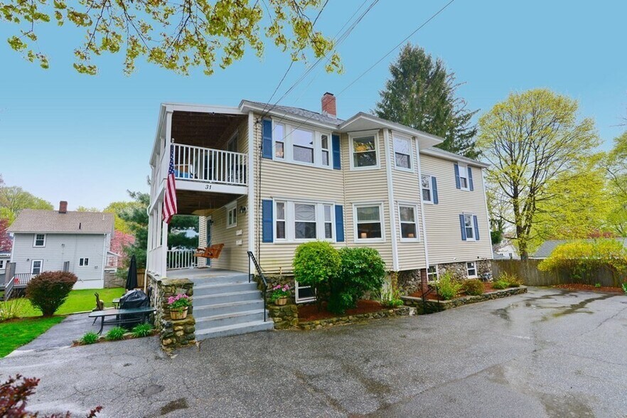 Primary Photo - 31 1st St