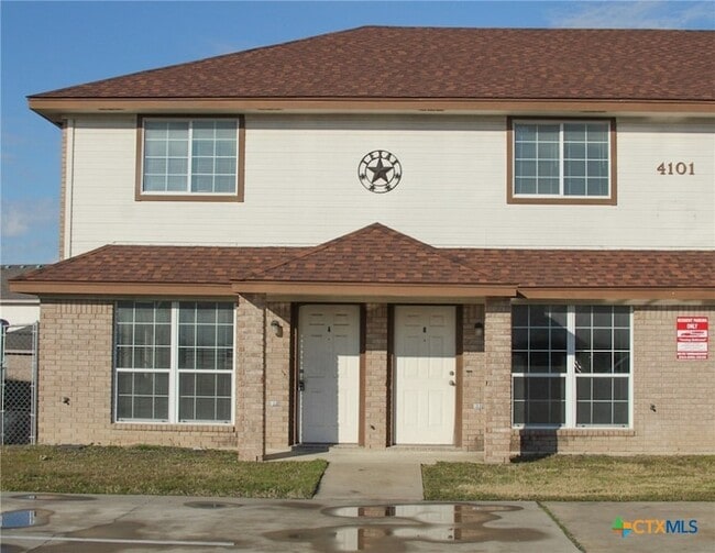 Building Photo - 4101 Gus Dr