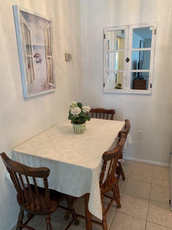 Building Photo - 190 E Olmstead Dr