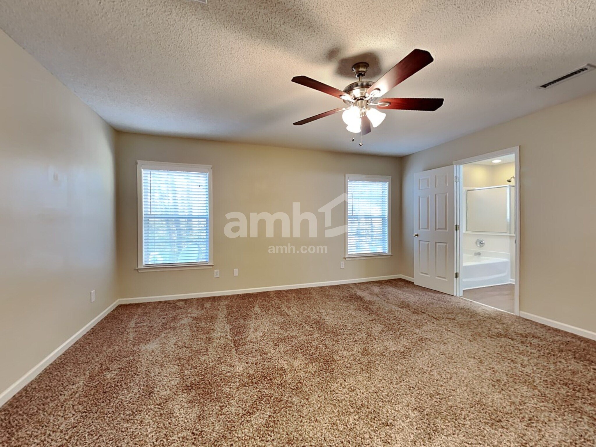 Building Photo - 106 Guildford Dr