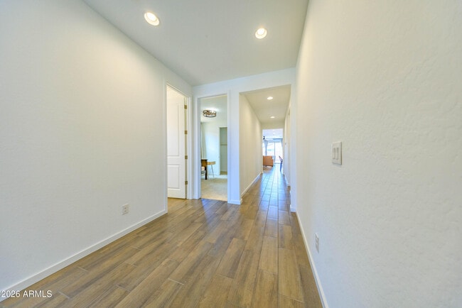 Building Photo - 40005 W Elm Dr