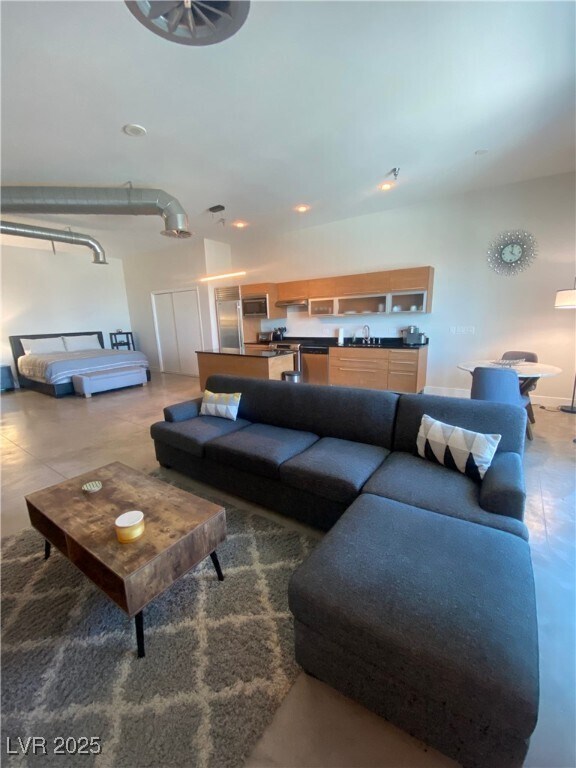 Primary Photo - 200 Hoover Ave