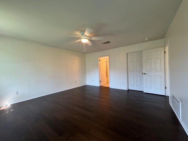 Building Photo - 12212 Kilmartin Ln