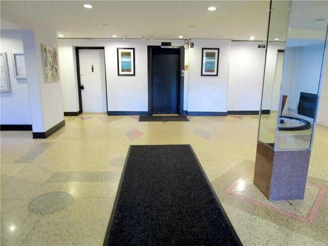 Building Photo - 4315 Webster Ave
