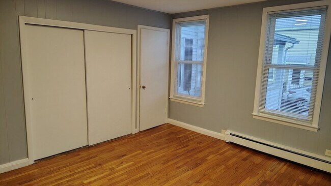 Building Photo - 11 Jackson St