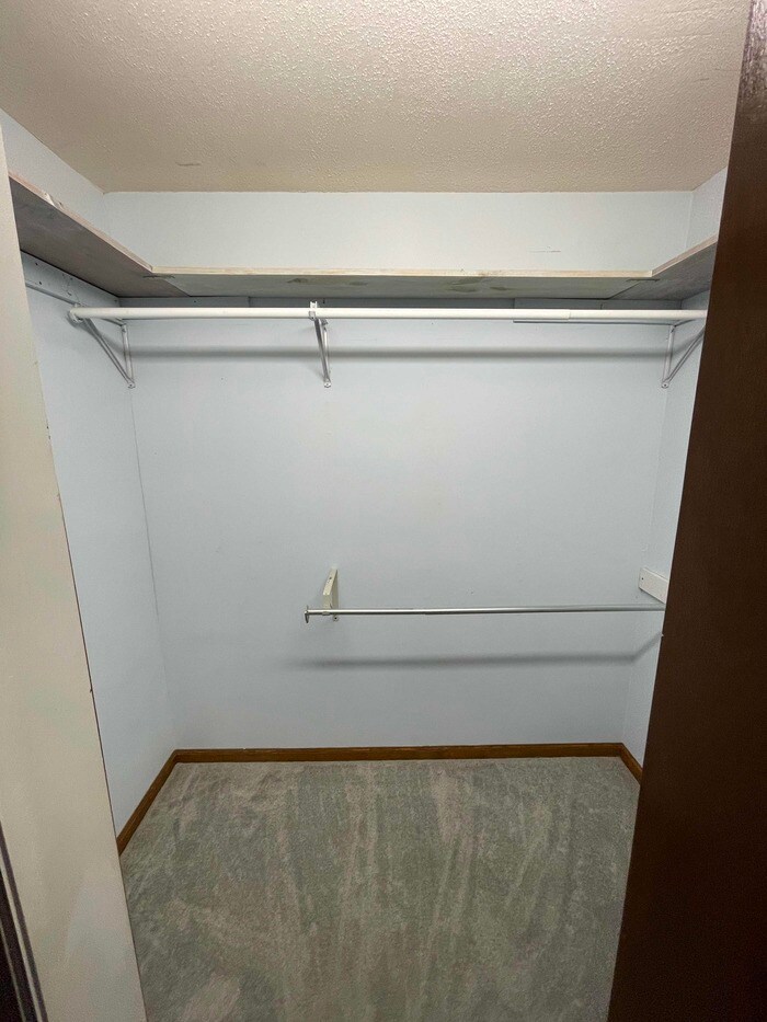 Building Photo - 2110 Bracey Cir