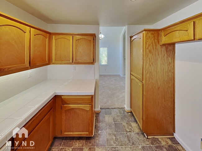 Building Photo - 5053 Moccasin Way