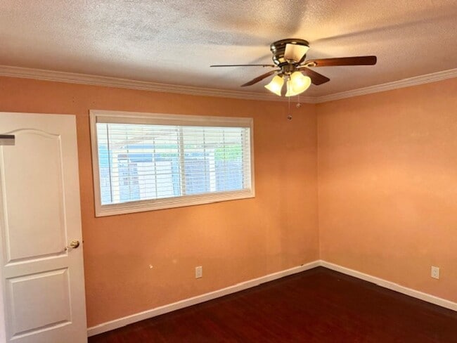 Building Photo - Home for Rent in Rio Linda