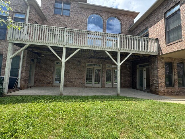 Building Photo - South AVL - Grand Residence in The Cotswol...