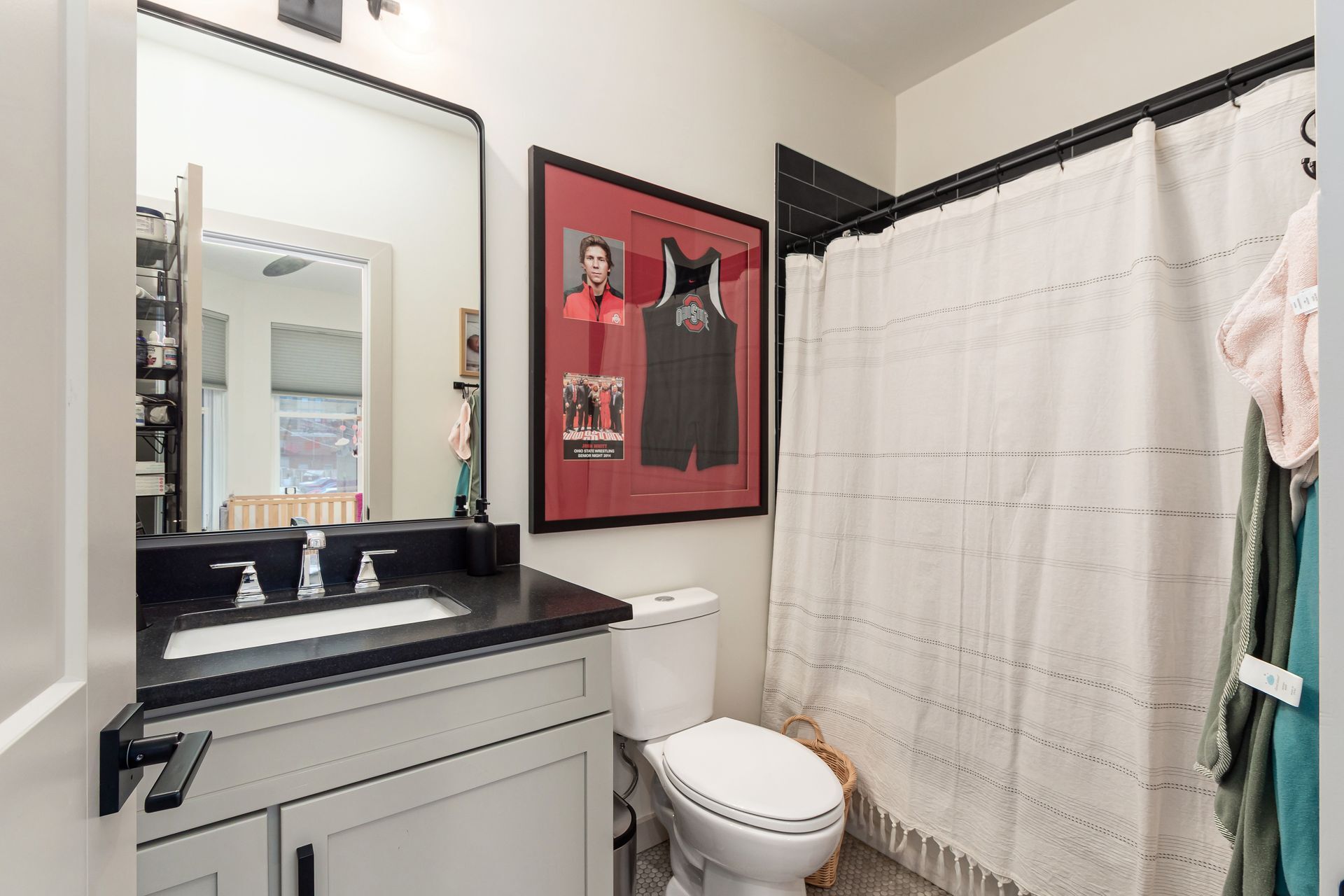 Building Photo - 1196 Hamlet St