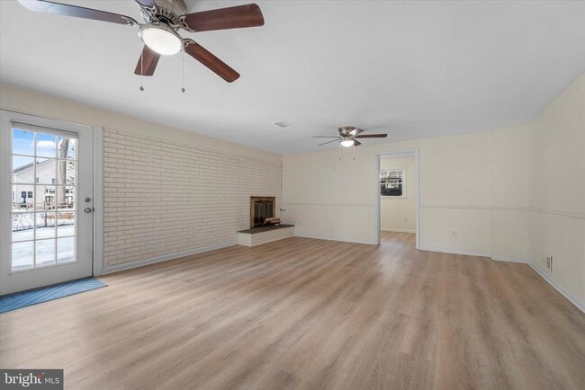 Building Photo - 9012 Vernon View Dr