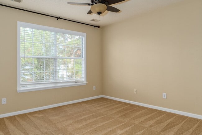 Building Photo - Looking for your dream home in a peaceful ...