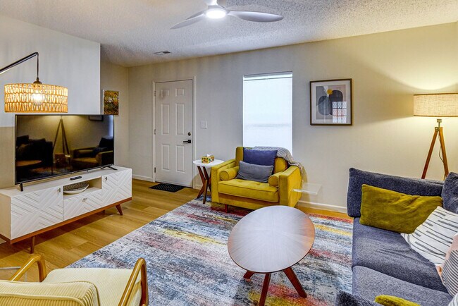 Building Photo - 2630 Kantz Dr