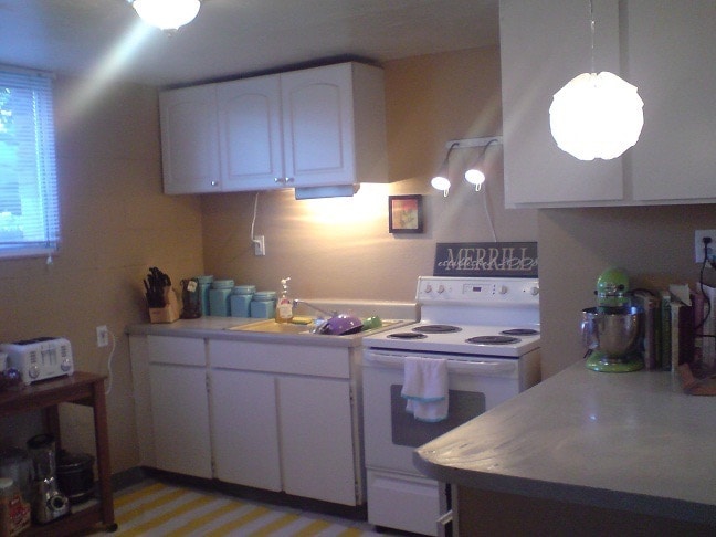 Building Photo - 608 E 500 N