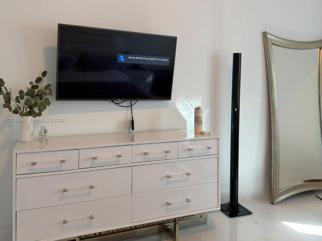 Building Photo - 2301 Collins Ave