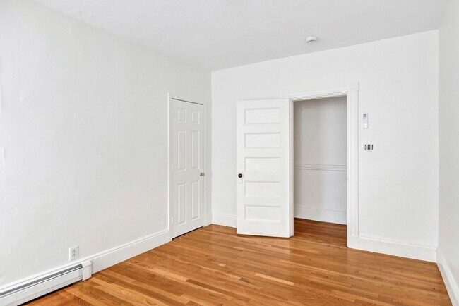 Building Photo - 866 Huntington Ave