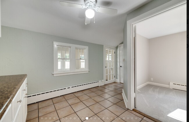 Building Photo - 519 N Park St