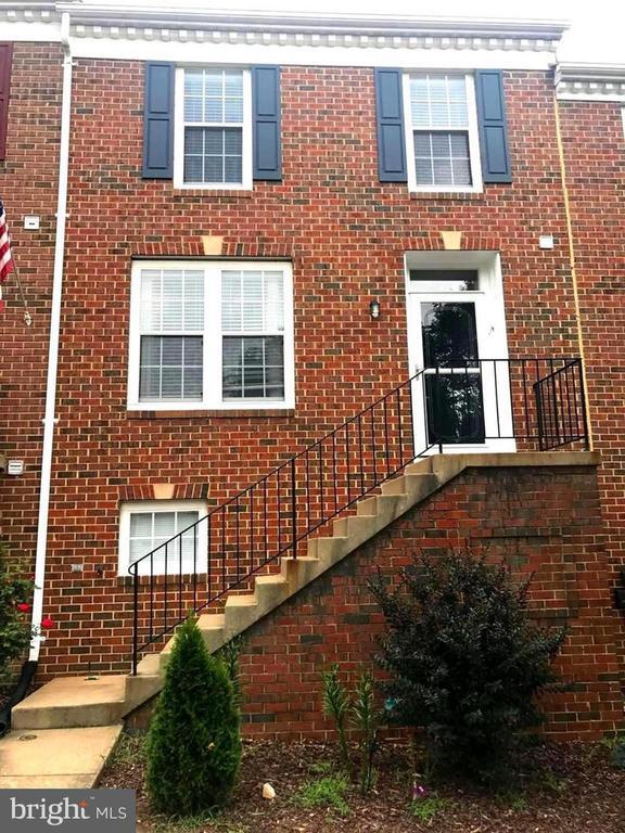 Building Photo - 42886 Nashua St