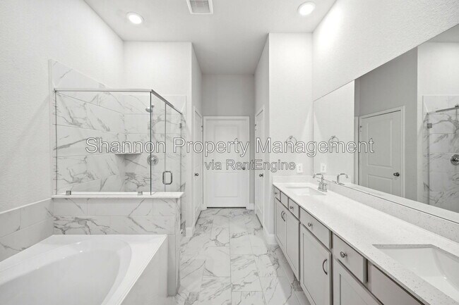 Building Photo - 7631 Cattail Shallows Ln