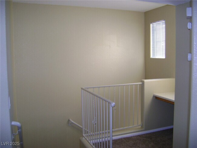 Building Photo - 5855 Valley Dr