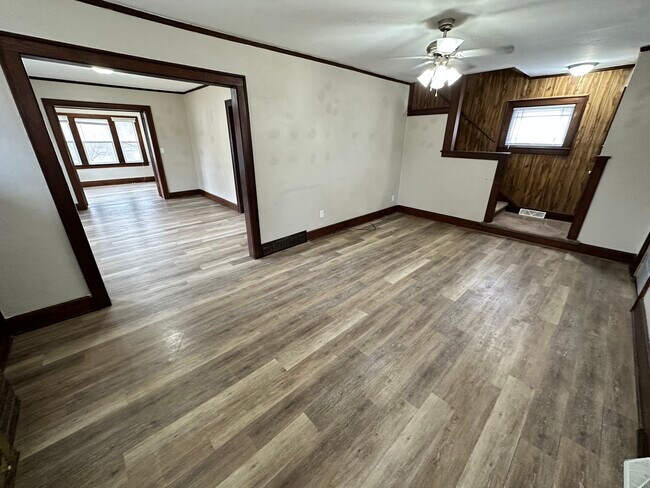 Primary Photo - 536 Highland Ave