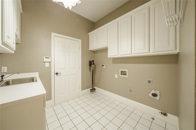 Building Photo - 2900 Prestonwood Dr