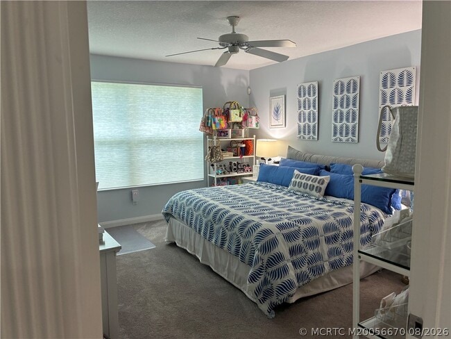 Building Photo - 9097 SE Retreat Dr