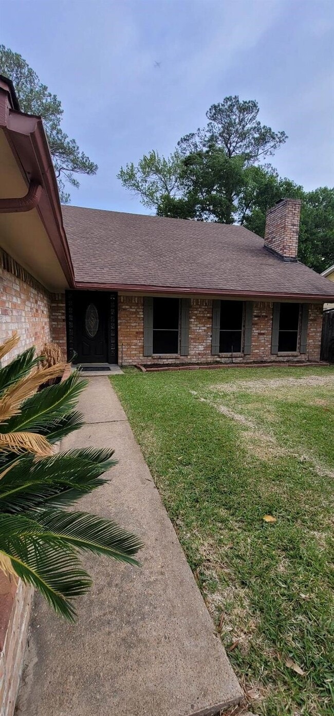 Building Photo - 9614 Charter Ridge Dr