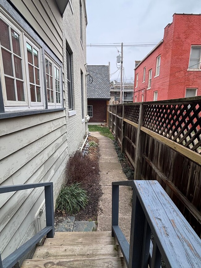 Building Photo - Historic Downtown Home with Modern Charm