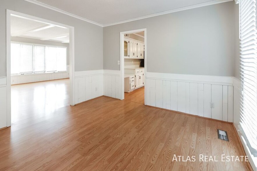 Building Photo - 16644 W 146th Terrace