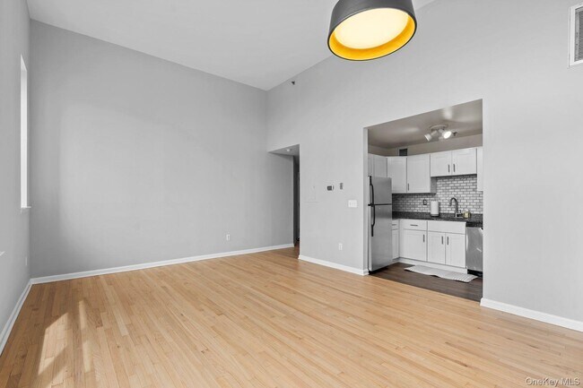 Building Photo - 85 McKinley Ave