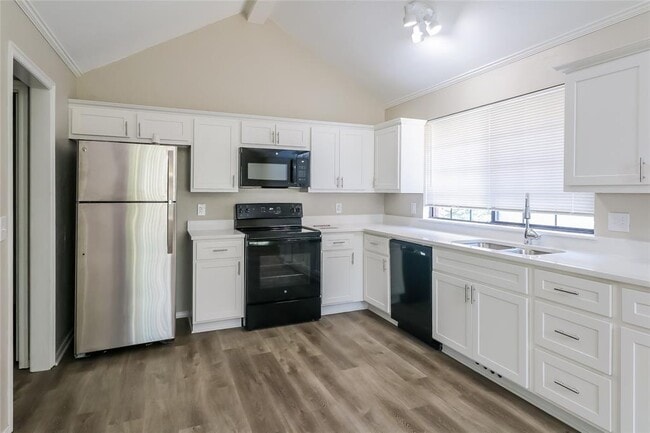 Building Photo - 8313 NW 105th St