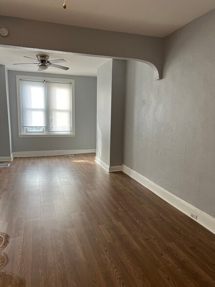 Building Photo - 2135 E Auburn St