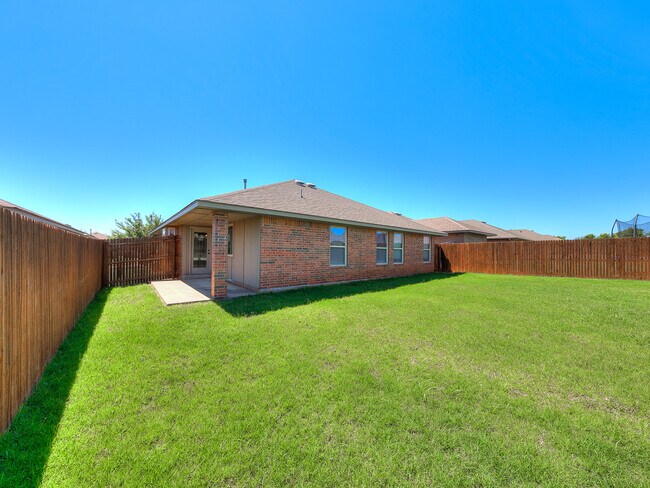 Building Photo - 3005 NW 182nd Terrace