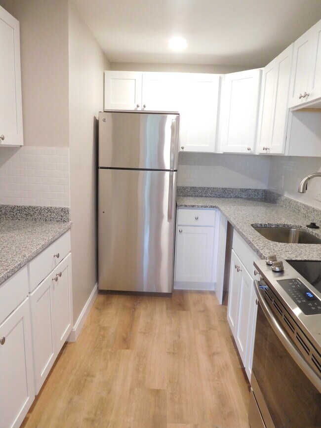 Building Photo - Champion House Apartments