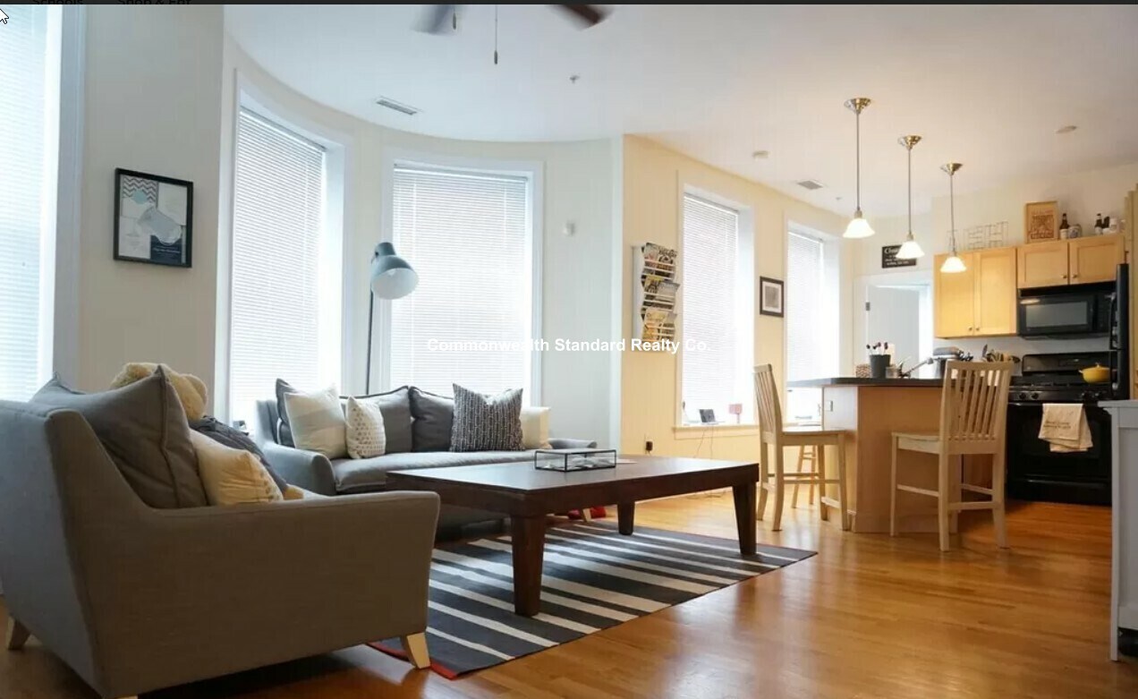 Building Photo - 7 Sutherland Rd