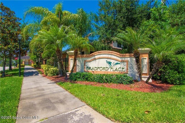 Building Photo - 826 Middleton Dr SW