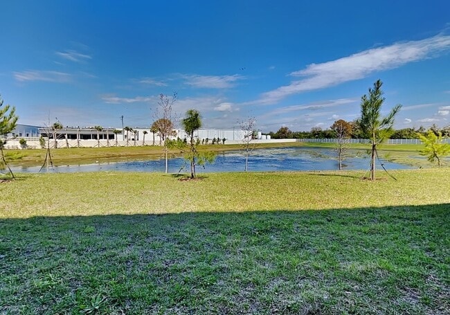 Building Photo - 310 Mangrove Shade Cir