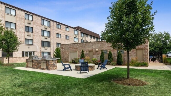 Building Photo - 4050 W 115th St