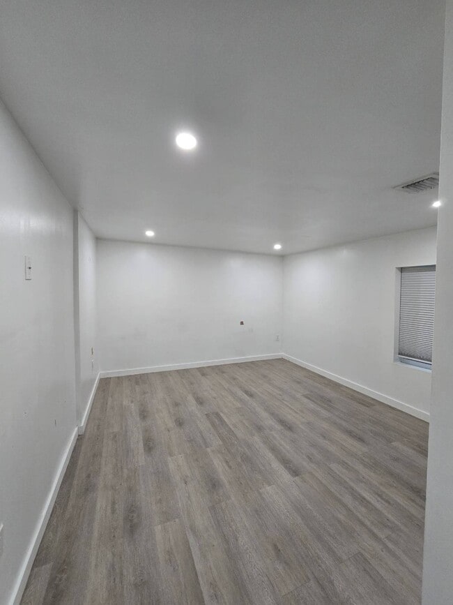 Building Photo - 1815 SW 67th Ct