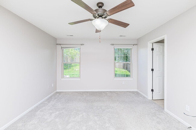 Building Photo - 5306 Silver Mill Dr