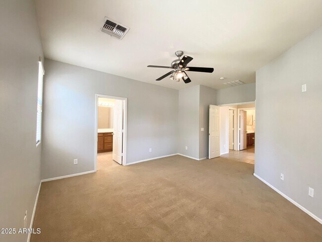 Building Photo - 1376 E Mia Ln