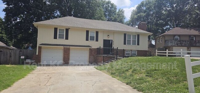 Building Photo - 809 NE 74th St