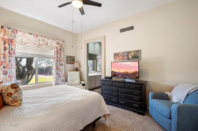 Building Photo - 10527 E Tierra Buena Ln